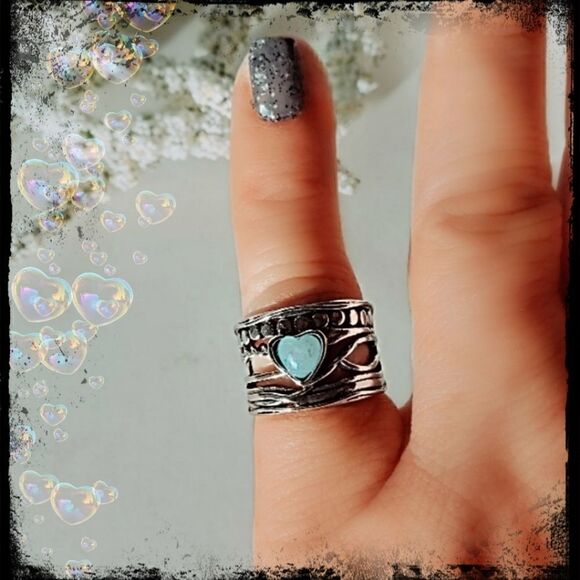 Heart Shaped Fire Opal Ring on 925 SterlingSilver - Picture 2 of 5